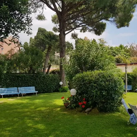 Semesterbostad Nido Sul Mare In Mezzo A Parco Secolare Sanremo